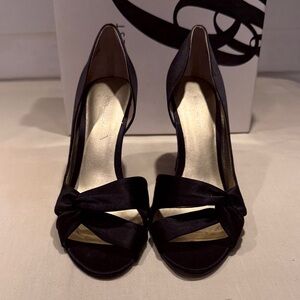 Nine West Elegant Black Heels with Bow